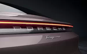   Porsche Taycan - 2021
