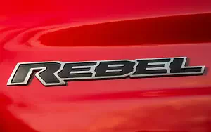   Ram 1500 Rebel Crew Cab - 2015