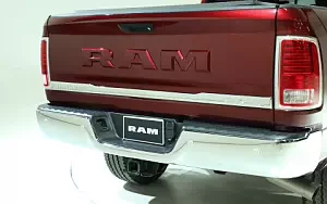   Ram 1500 Laramie Limited Crew Cab - 2017