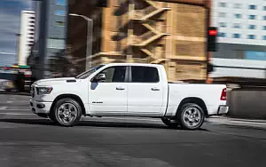   Ram 1500 Big Horn Crew Cab Sport Appearance Package - 2018