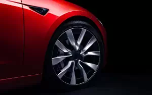  Tesla Model 3 - 2023