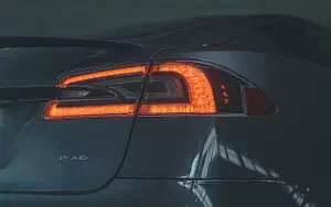   Tesla Model S Plaid - 2021