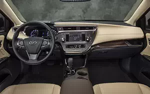  Toyota Avalon XLE - 2013