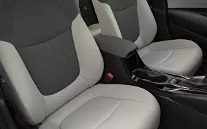   Toyota Corolla LE Sedan US-spec - 2019