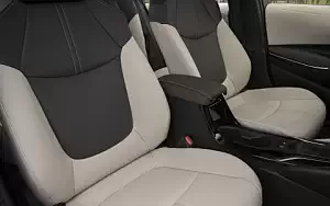   Toyota Corolla XLE Sedan US-spec - 2019