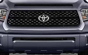   Toyota Tundra TRD Sport CrewMax Cab - 2017