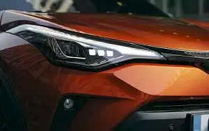   Toyota C-HR Hybrid - 2019