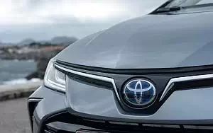  Toyota Corolla Sedan Hybrid - 2019