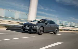   Volkswagen Arteon 4MOTION R-Line - 2017