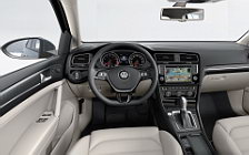   Volkswagen Golf 5door - 2012