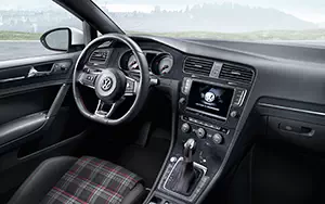   Volkswagen Golf GTI 5door - 2013