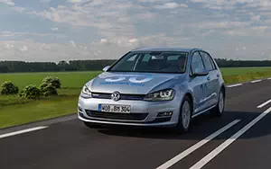   Volkswagen Golf TDI BlueMotion 5door - 2013