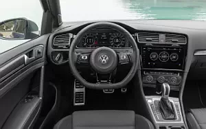  Volkswagen Golf R Variant - 2017