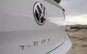   Volkswagen T-Roc Cabriolet R-Line (Pure White) - 2020
