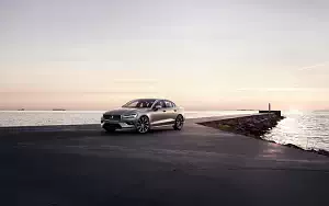   Volvo S60 T6 Momentum - 2018