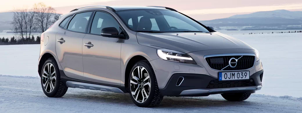   Volvo V40 T5 AWD Cross Country - 2017 - Car wallpapers
