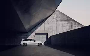   Volvo V60 T6 AWD R-Design - 2018