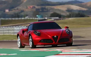   Alfa Romeo 4C - 2013