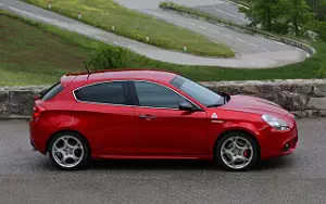   Alfa Romeo Giulietta Quadrifoglio Verde - 2014