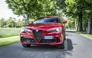   Alfa Romeo Stelvio Quadrifoglio - 2020