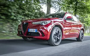   Alfa Romeo Stelvio Quadrifoglio - 2020