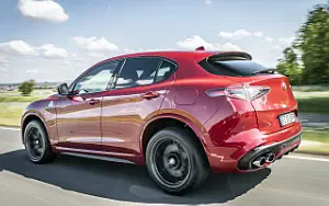   Alfa Romeo Stelvio Quadrifoglio - 2020