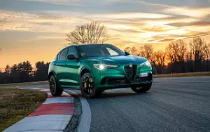   Alfa Romeo Stelvio Quadrifoglio - 2020