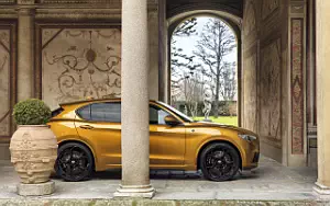   Alfa Romeo Stelvio Quadrifoglio - 2020