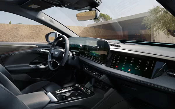   Audi A6 Sportback e-tron US-spec - 2025