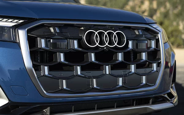   Audi SQ7 TFSI (Ascari Blue Metallic) US-spec - 2025