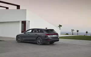   Audi A6 Avant e-tron S line - 2024