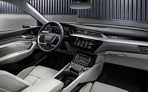   Audi e-tron - 2019