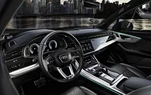   Audi Q7 55 TFSI quattro S line - 2024