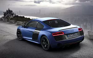   Audi R8 V10 plus - 2012