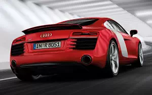   Audi R8 - 2012