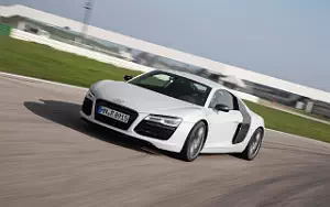   Audi R8 V8 Coupe - 2014