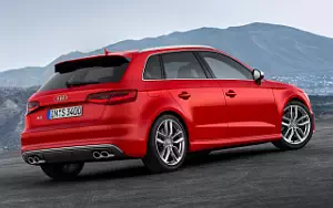   Audi S3 Sportback - 2013