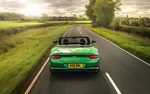   Bentley Continental GT V8 Convertible (Apple Green) UK-spec - 2020