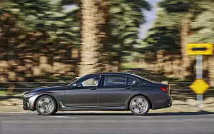   BMW M760i xDrive US-spec - 2017