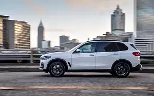   BMW X5 xDrive30d US-spec - 2018