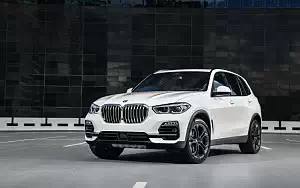   BMW X5 xDrive30d US-spec - 2018