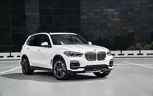   BMW X5 xDrive30d US-spec - 2018