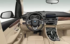   BMW 2 Series Active Tourer - 2014