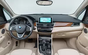   BMW 2 Series Active Tourer - 2014