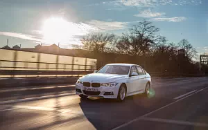   BMW 330e M Sport - 2016