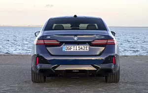   BMW i5 eDrive40 M Sport (Tanzanite Blue Metallic) - 2023