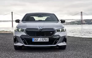   BMW i5 M60 xDrive (Frozen Pure Grey) - 2023