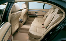   BMW 7-series - 2001