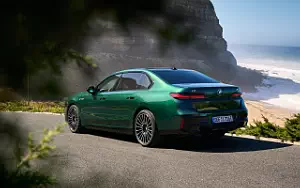   BMW i7 M70 xDrive (Aurora Diamond Green) - 2023