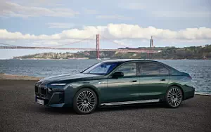   BMW i7 M70 xDrive (Aurora Diamond Green) - 2023